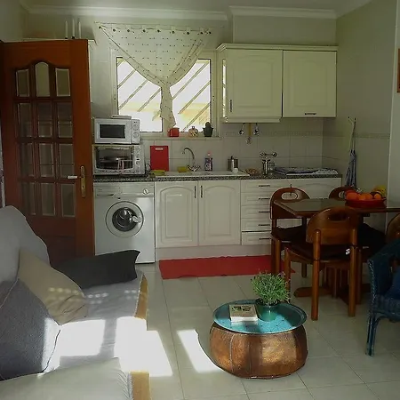 Charming With Sea View Apartment